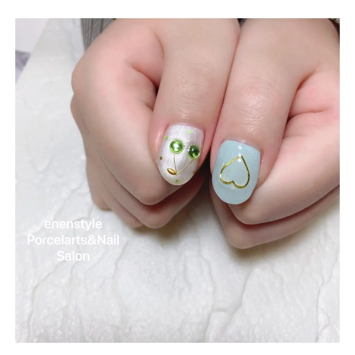 ミディアム ネイル ハンドネイル 🐾enen style 🐾のネイルデザイン