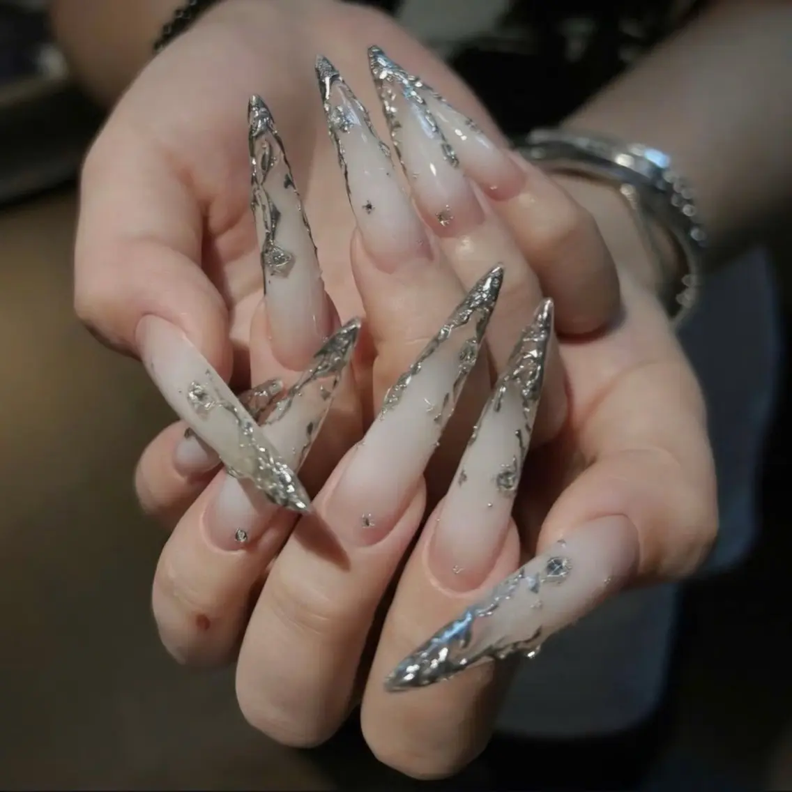 ネイル ジェルネイル グラデーション 韓国ネイル ロングネイル ミラーネイル ハンドネイル Umee Nailのネイルデザイン