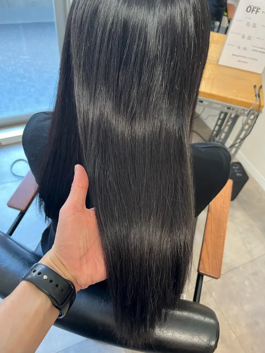 セミロング トリートメント OFF YUYAのヘアスタイル