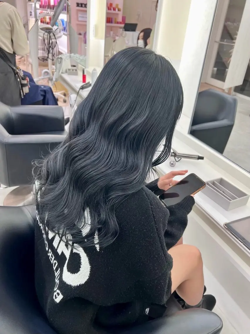 ロング カラー Parve  Mix 🫧梶川虹のヘアスタイル