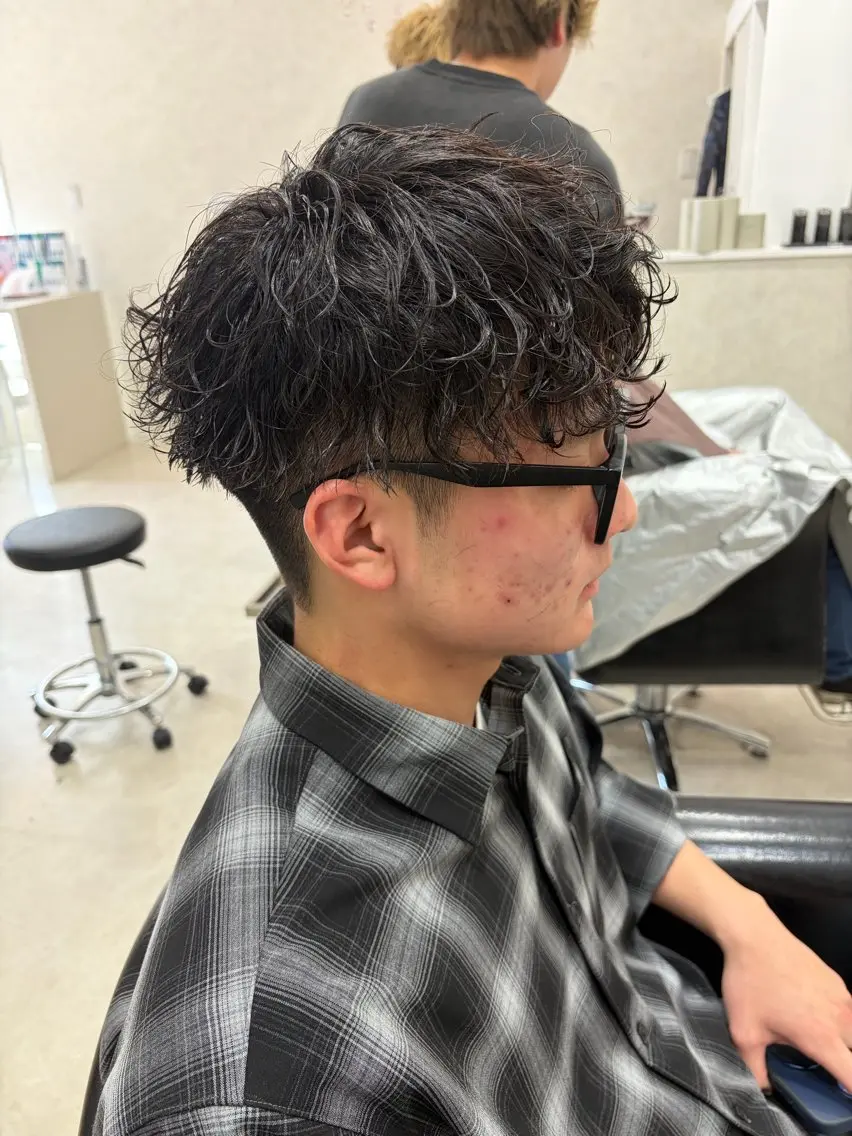 メンズ カット パーマ ＆tigre 佐藤秀太のヘアスタイル