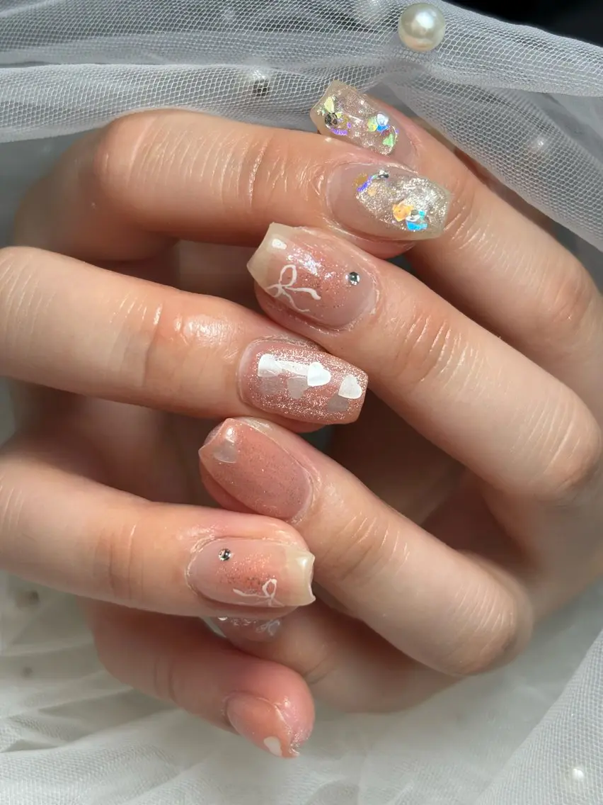 ネイル ハンドネイル フットネイル ✴︎ Delightのネイルデザイン