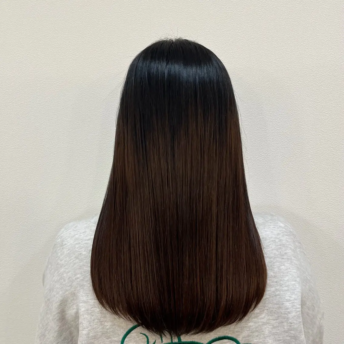 ロング 縮毛矯正 YURI ［西大分／美髪矯正］のヘアスタイル