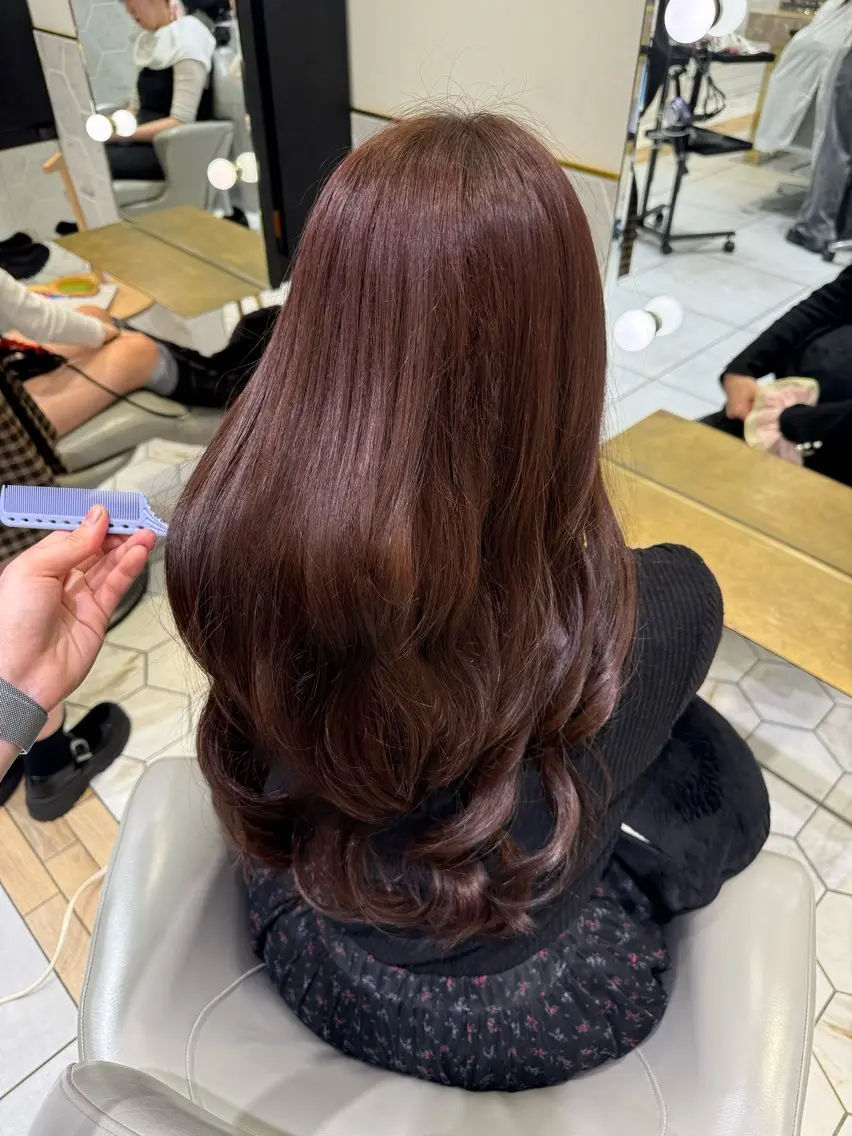 ロング 𝐘𝐮𝐢 🤎 costesのヘアスタイル