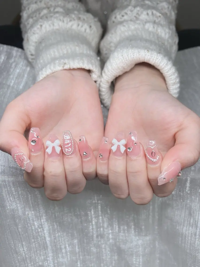 ネイル オーロラネイル チークネイル 長さ出し フットネイル フレンチネイル Lee Nails チップ長さだし専門店のネイルデザイン