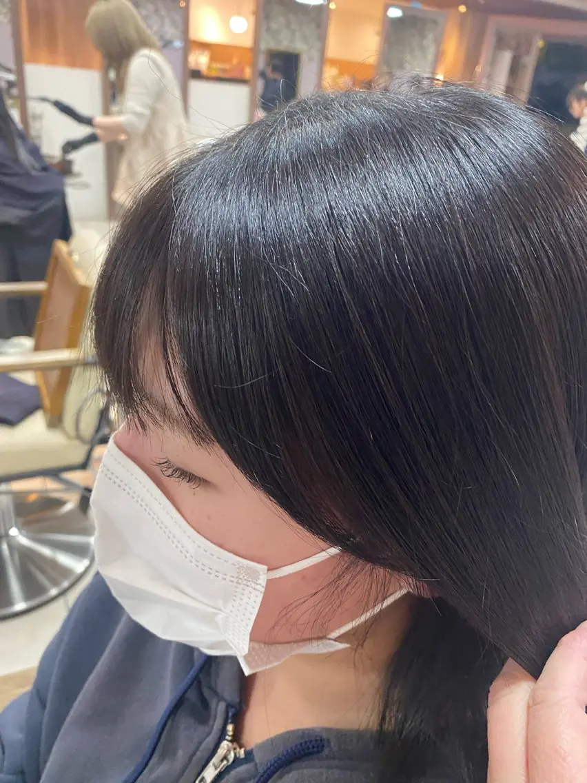 顔周りだけで印象変わる🤍【️顔周りカット+コテ巻き仕上げ🤍】の写真