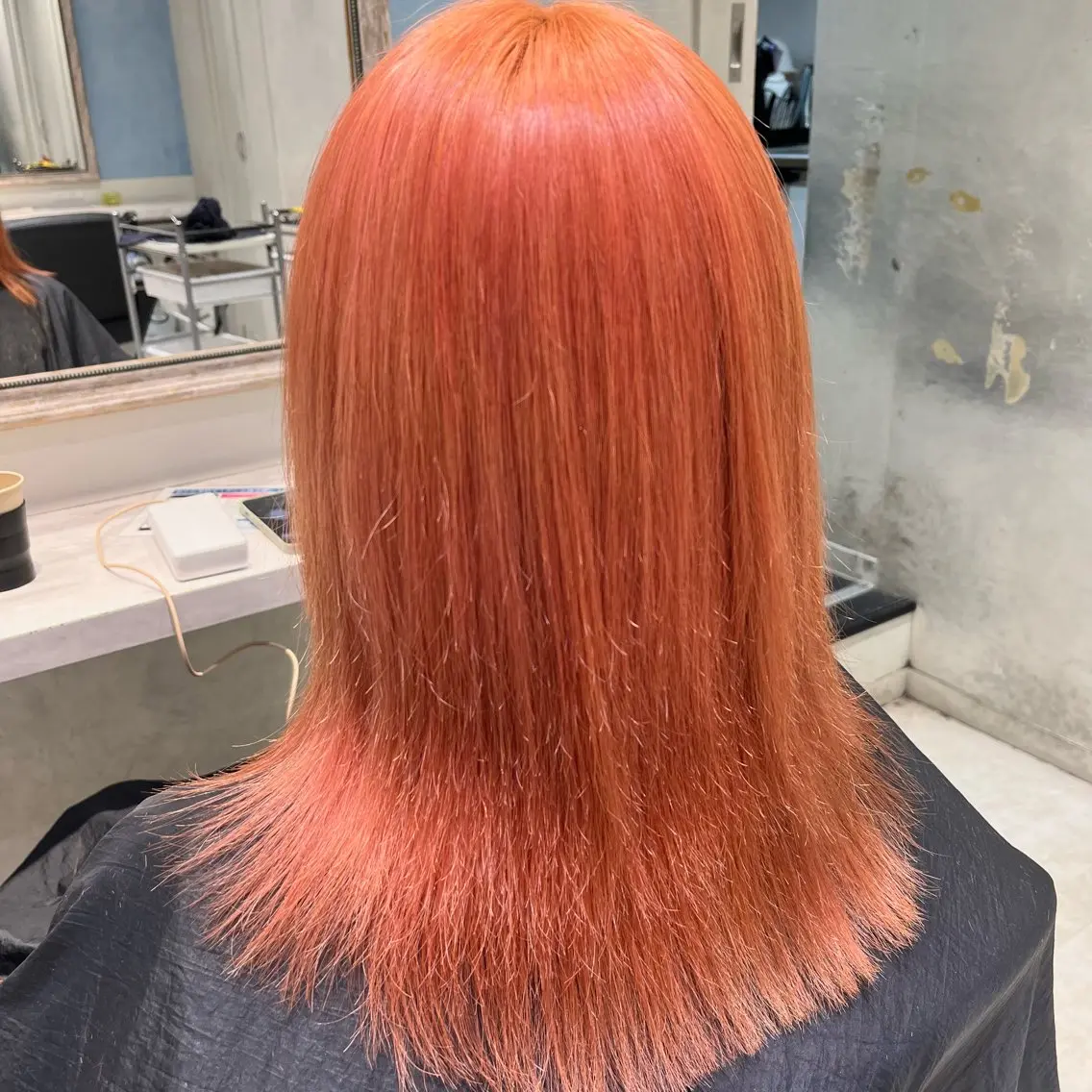 セミロング カラー ブリーチ ハイトーンカラー オレンジ 💖ブリーチ/暖色 𝐘𝐮𝐢💖のヘアスタイル