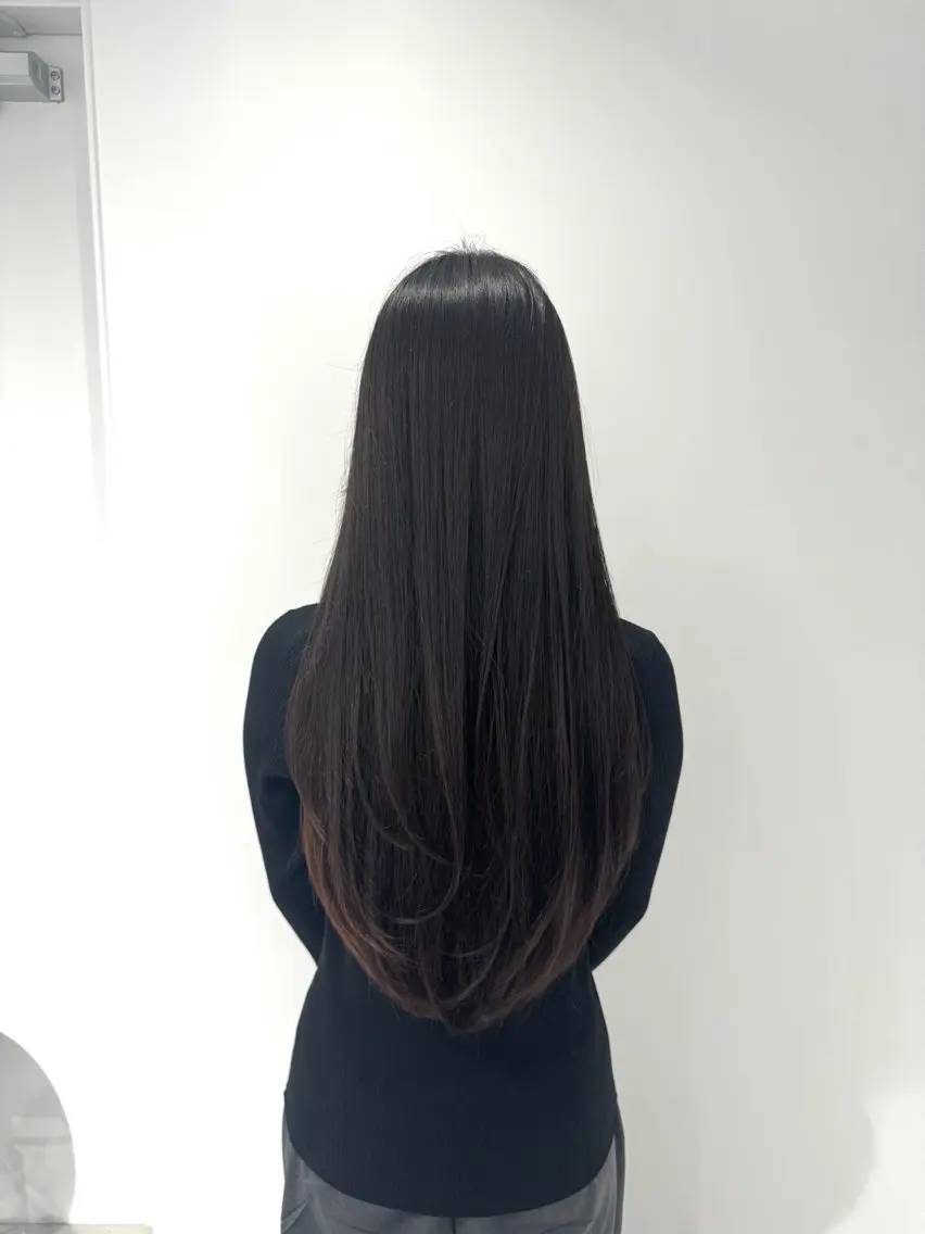 ロング 井上 育海のヘアスタイル