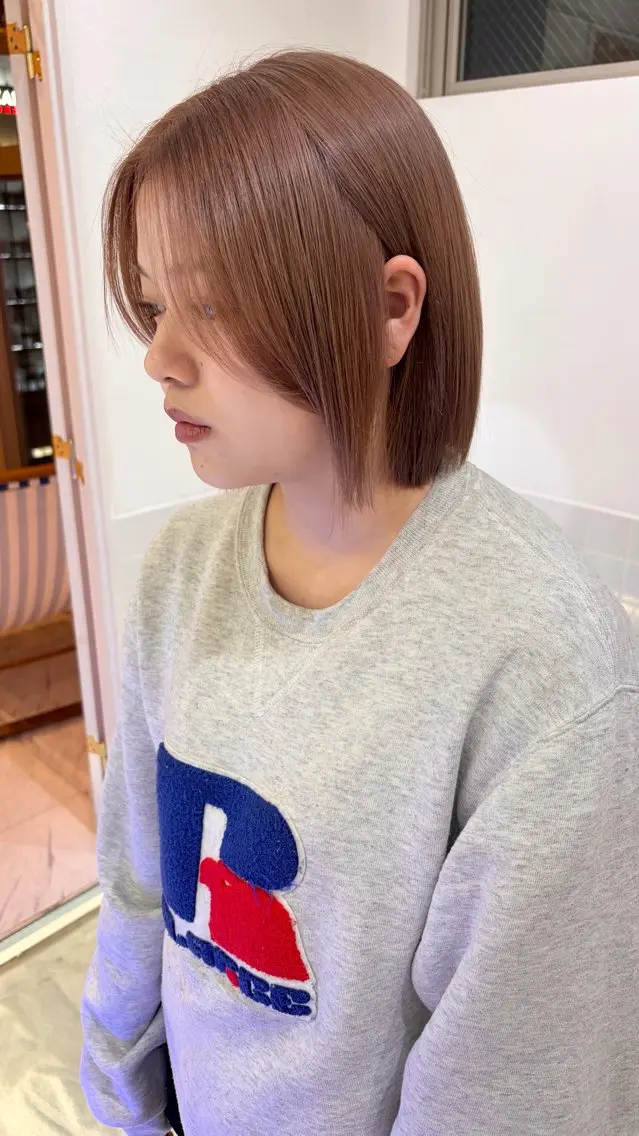 ショート カラー ベージュカラー ダブルカラー ヘーゼル ヘアカラー レイン🌏🍀 透明感/ハイトーンのヘアスタイル