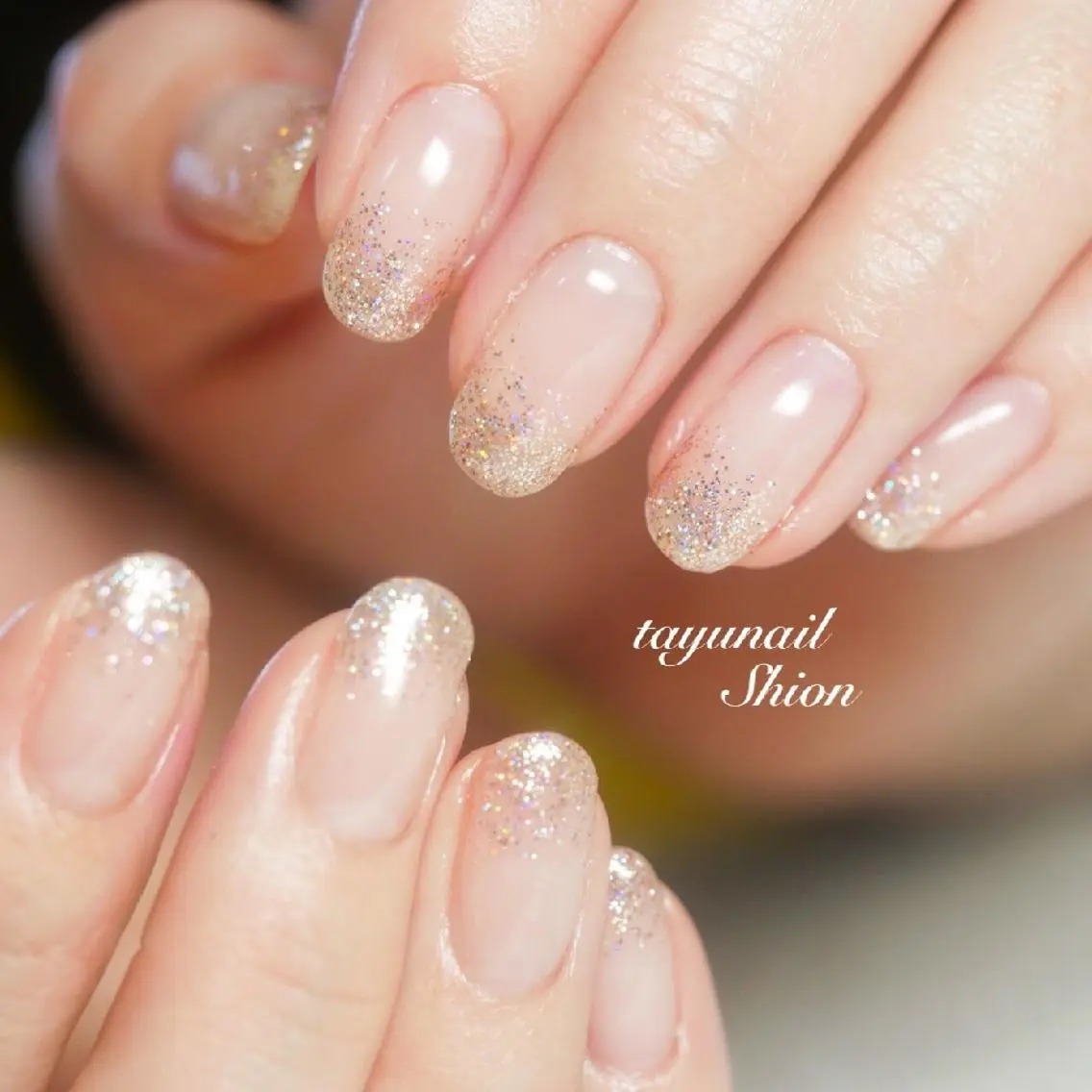ネイル ブルー ジェルネイル グラデーション ラメ(グリッター) ラメグラデーション ネイルサロン 【たゆnail】のネイルデザイン