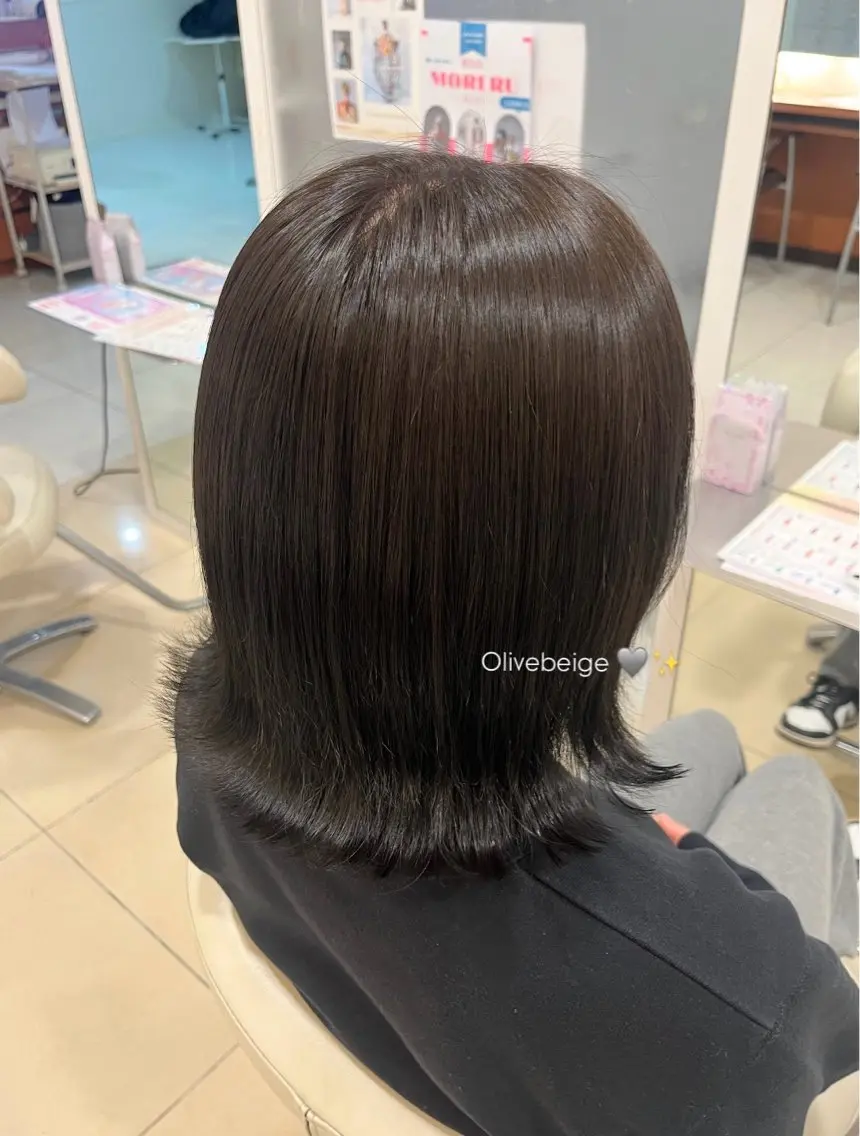 カラー 透明感カラー やぐち あいるのヘアスタイル