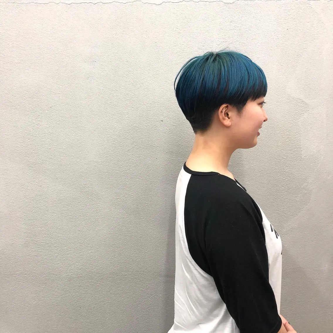 ショート カラー ダークグレー エメラルドグリーン ショートヘア ショート/ボブ/ 白髪染め/メンズ葛西のヘアスタイル