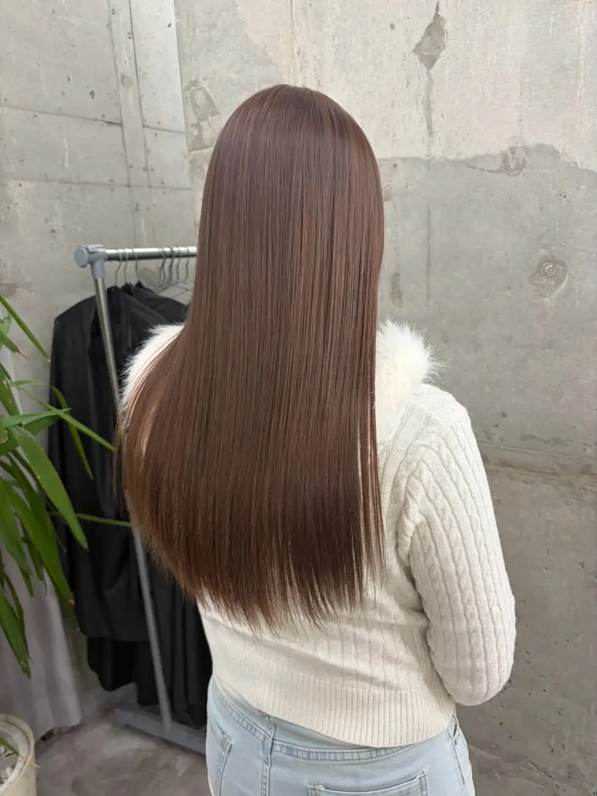 ロング トリートメント ヘアカラー 秋山 七海のヘアスタイル