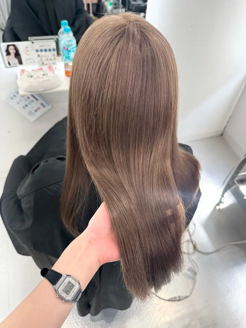 ロング ヘアカラー みな .share天王寺のヘアスタイル