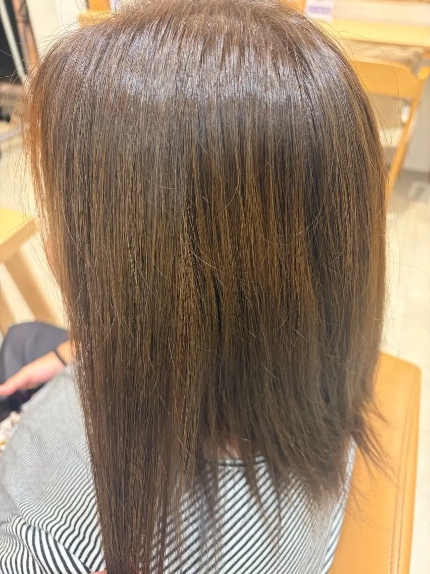 ミディアム アッシュ アッシュグレー アッシュグレージュ ヘアカラー きたむら わかばのヘアスタイル