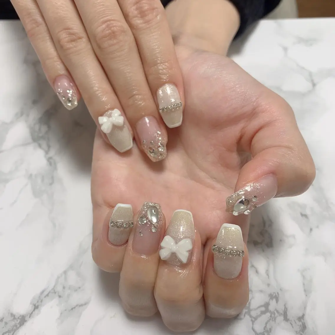 ネイル ハンドネイル はな💎ネイル ワンホン、長さ出しのネイルデザイン