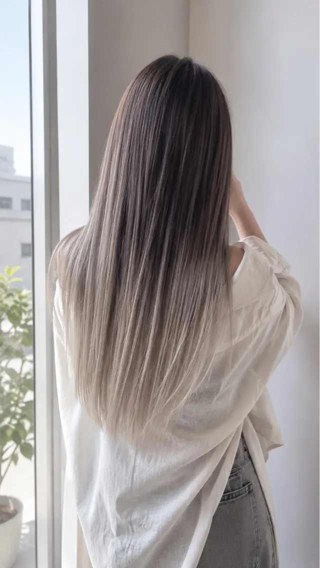 ロング カラー 佐伯 りょうのヘアスタイル