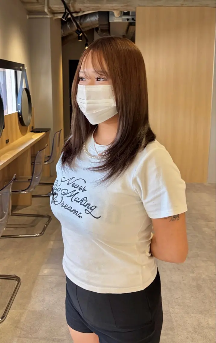 ミディアム 米野 寿利奈のヘアスタイル