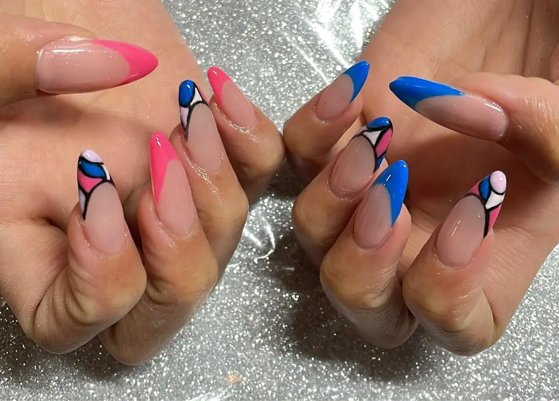 ネイル ハンドネイル VIERU 🌈🎀💖のネイルデザイン