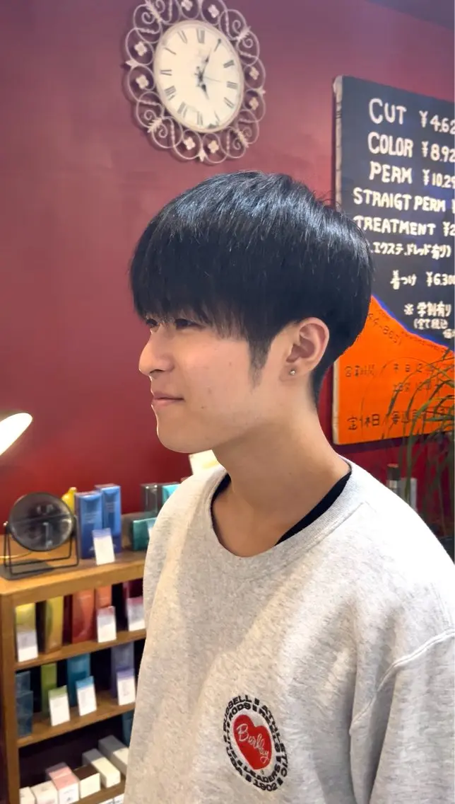 ショート メンズ マッシュ カット トイ ハルトのヘアスタイル