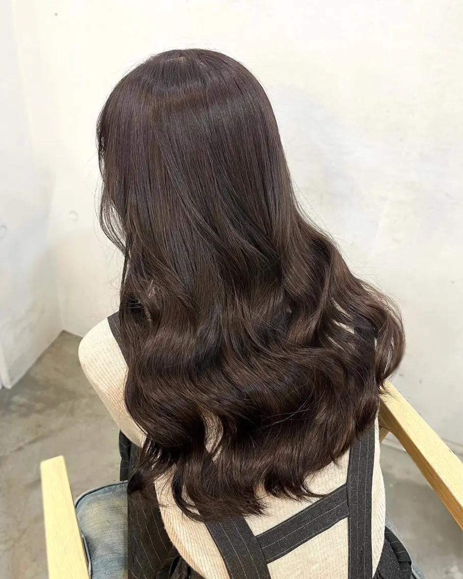 セミロング カラー ヘアアレンジ hazuki🐈⬛ 透明感カラーのヘアスタイル