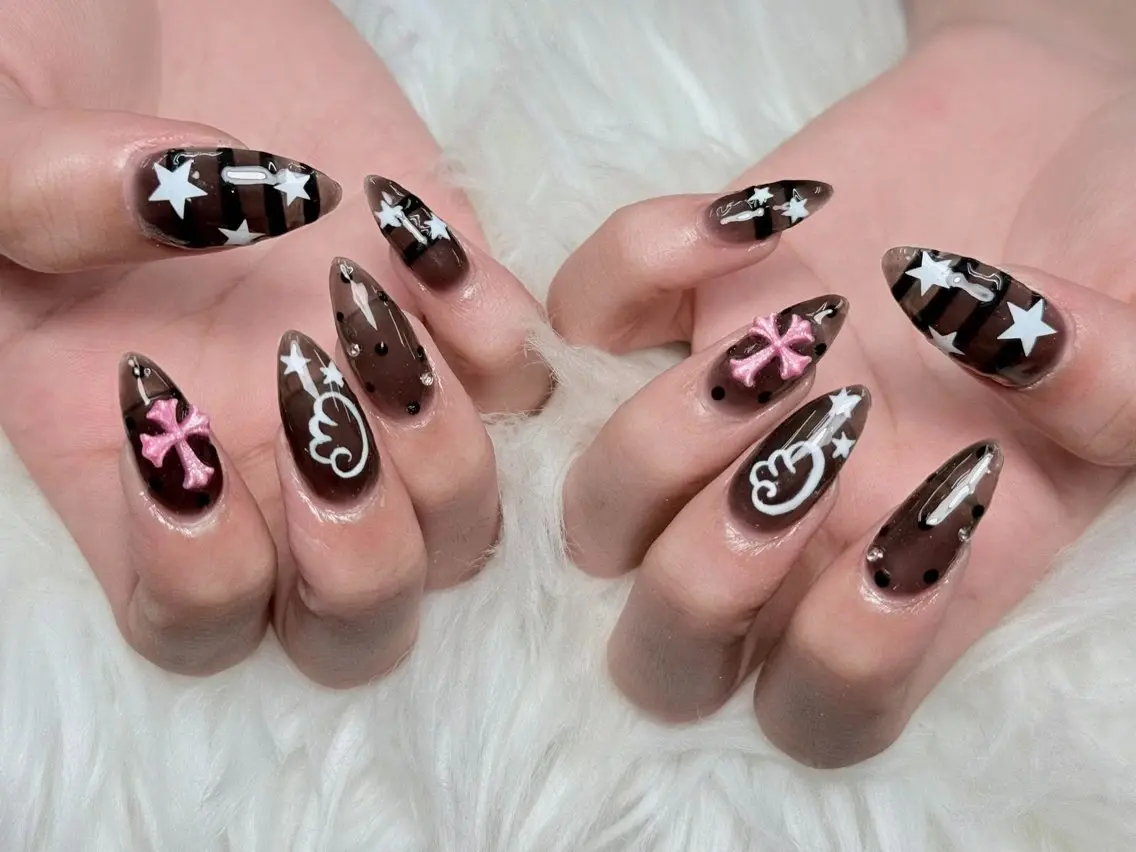 ネイル フットネイル フレンチネイル 韓国ネイル マグネットネイル ニュアンスネイル ハンドネイル ハンドケア Hara Nail 【持ち込みOK】のネイルデザイン