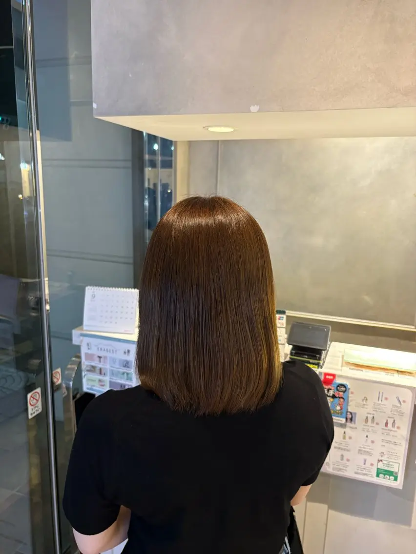 カラー ヘアカラー 新井 真央のヘアスタイル