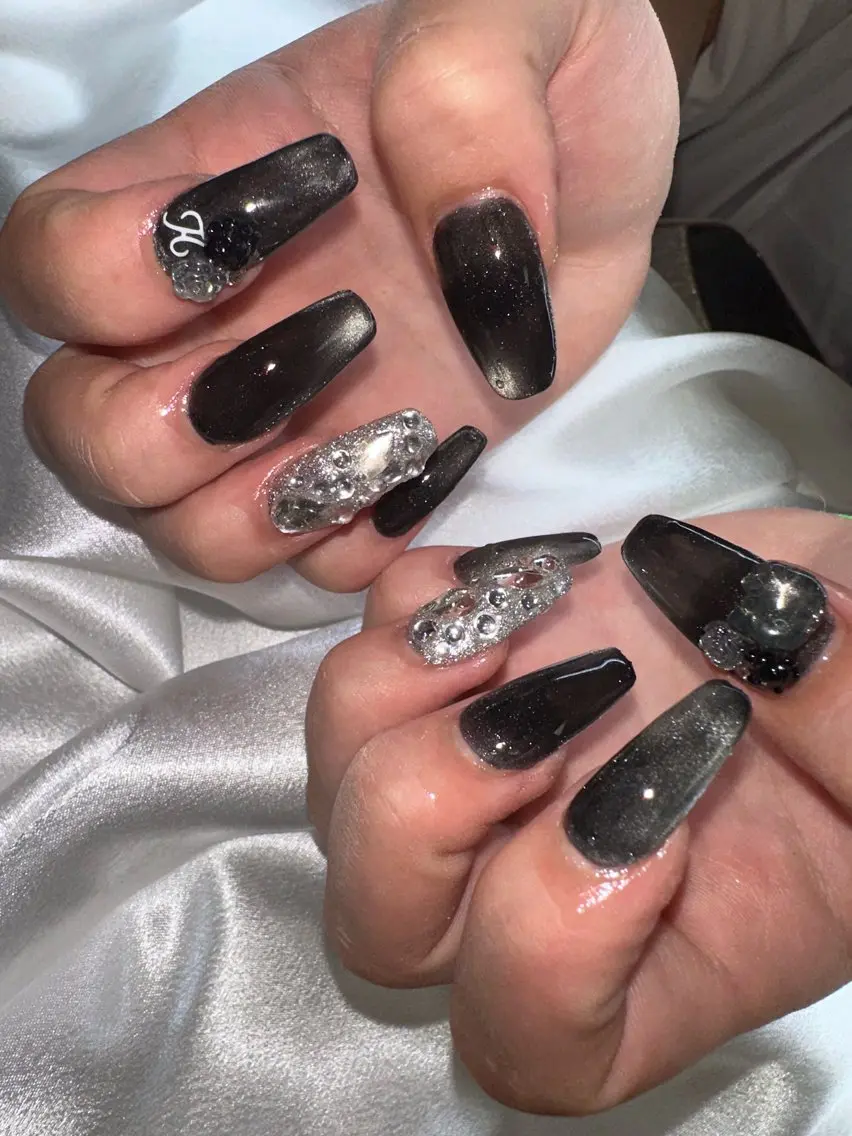 セミロング ハンドネイル YOKOSUKA NAILS💅✨のネイルデザイン