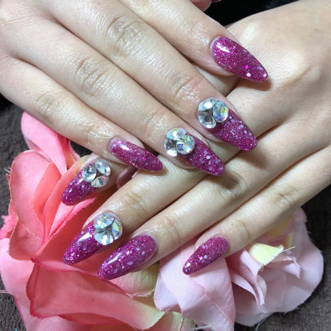 セミロング ネイル ストーンネイル ハンドネイル 《LB》ラブリエ Nail&eyeのマツエク・マツパデザイン