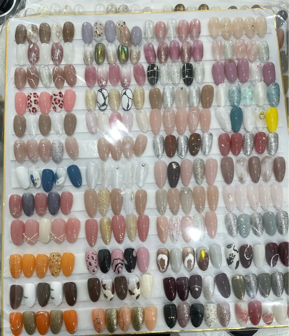 ネイル 持ち込み シンプルネイル AURA NAIL 🌟鶴見店のネイルデザイン