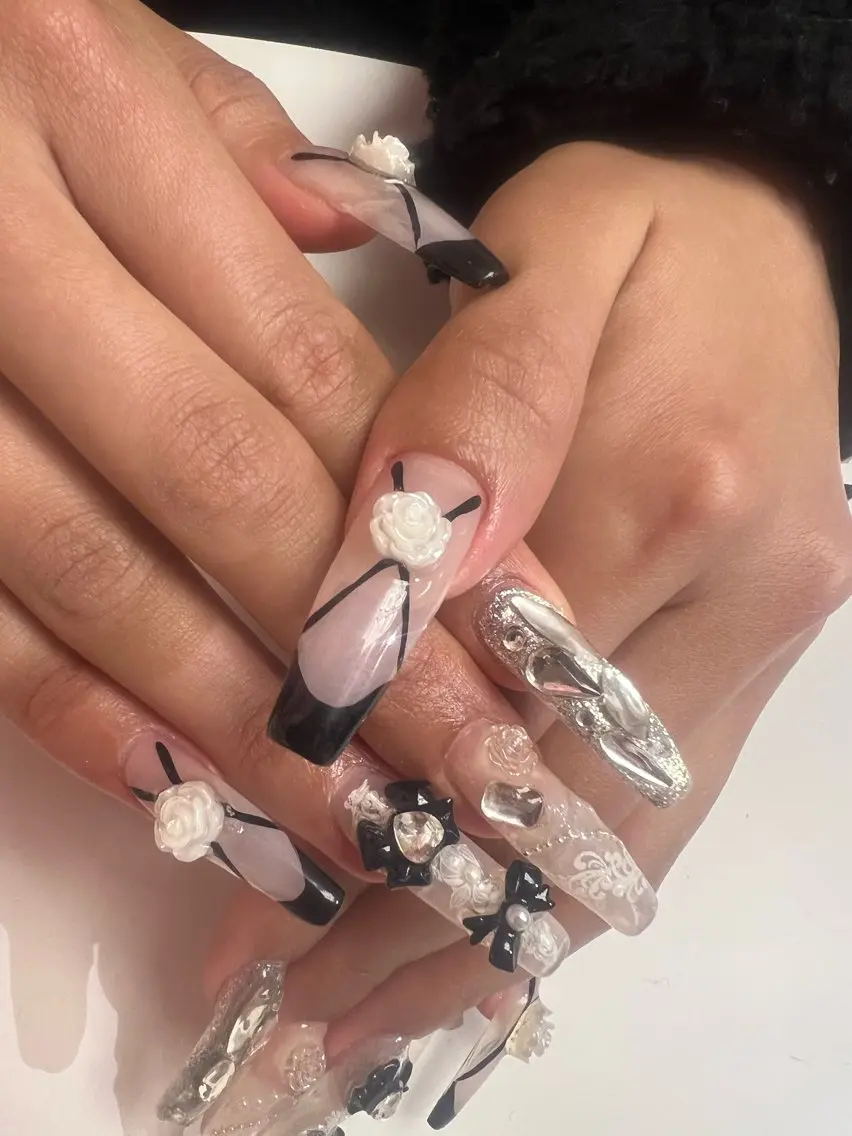 ネイル ロングネイル スカルプネイル ハンドネイル フットネイル ハンドケア YK Rinのネイルデザイン