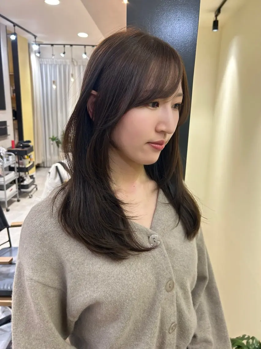 ロング カラー レイヤーカット hubhair レイヤー/透明感のヘアスタイル