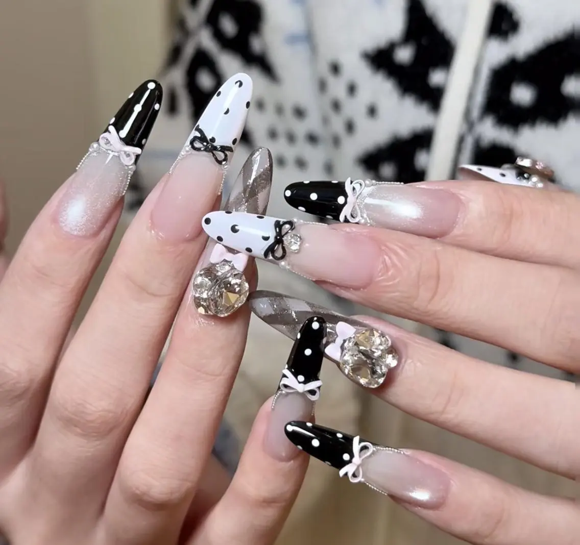 ネイル ハンドネイル Pure&Rich Nailのネイルデザイン