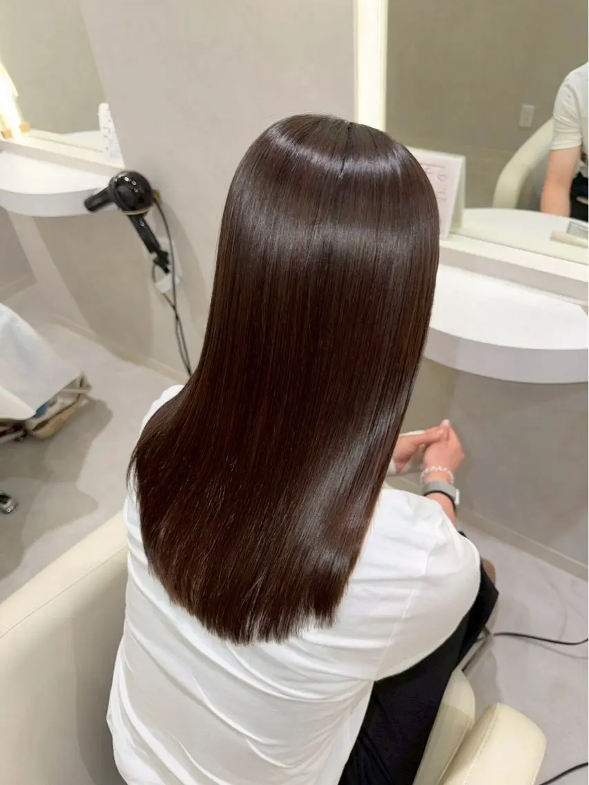 カラー ♻️ブリーチなし カラー♻️のヘアスタイル