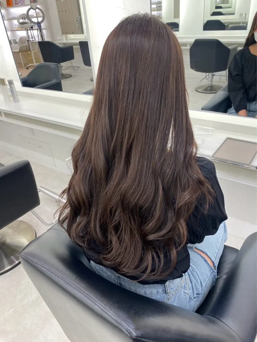 ロング カラー ヘアカラー ParveMix 岡本えりかのヘアスタイル
