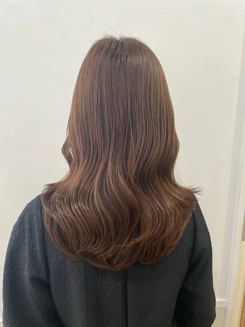 ロング カラー ブラウンカラー clan .のヘアスタイル