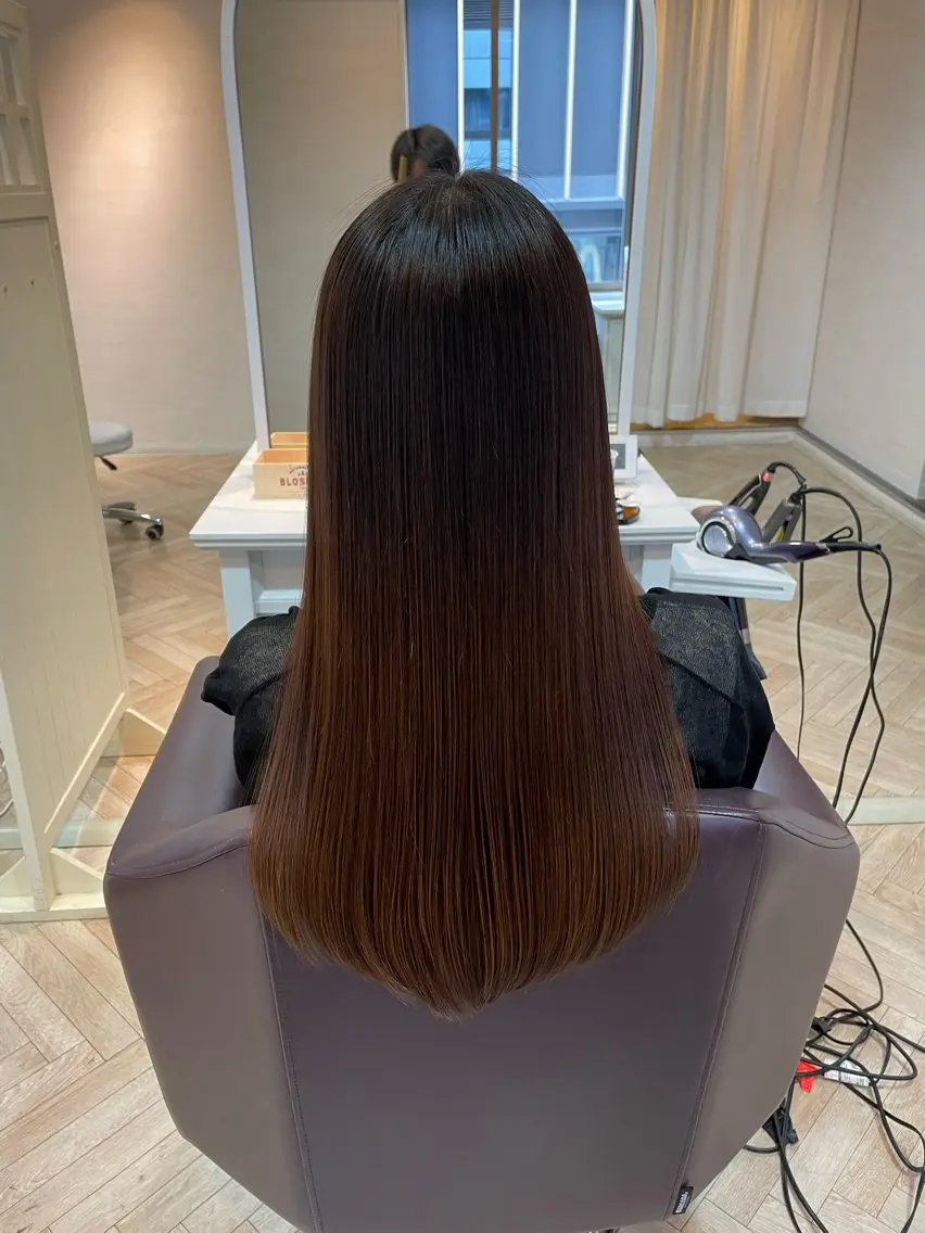 ロング カラー パーマ ベージュカラー ブリーチ ダブルカラー グレージュ ミルクティーベージュ 髪質改善美容師 個室サロン白金厚哉のヘアスタイル