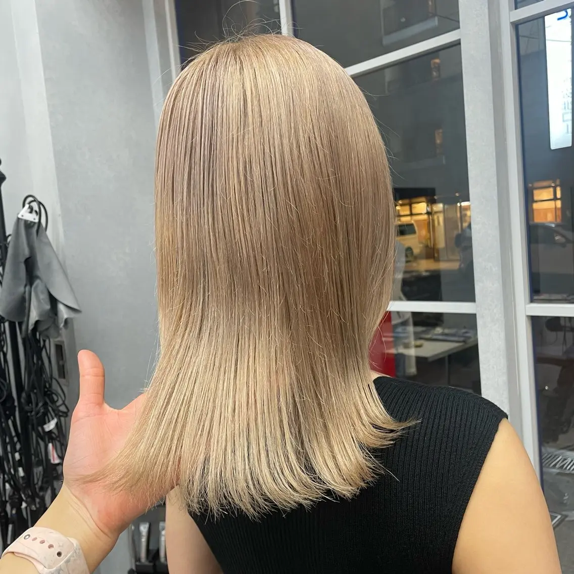セミロング カット ヘアカラー 🫧艶髪/ブリーチ 🐳honami🫧のヘアスタイル