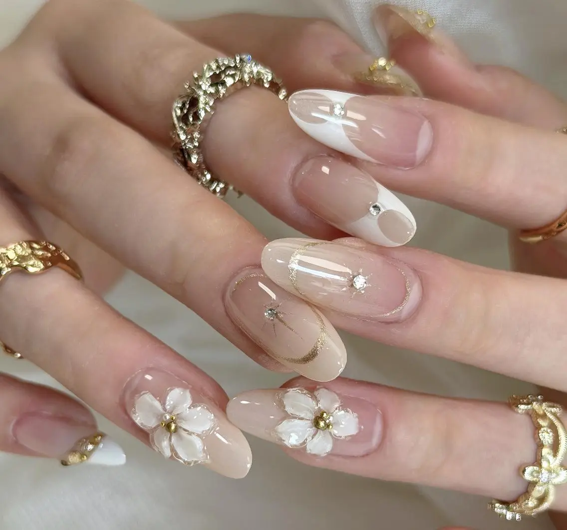 ネイル ハンドネイル ハンドケア 🍑 momo_nailのネイルデザイン
