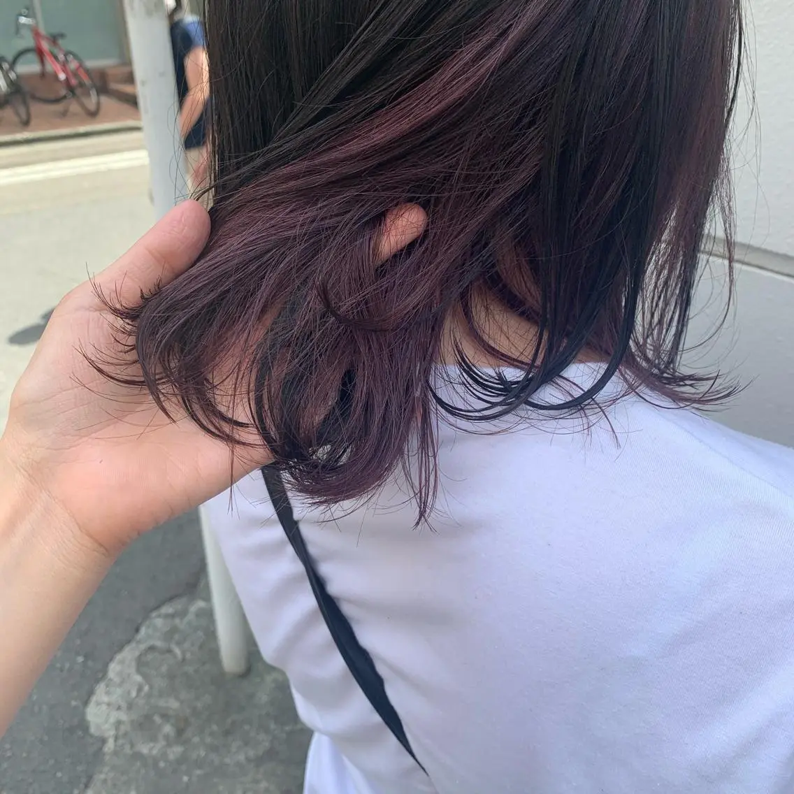 ミディアム カラー ヘアアレンジ サナ🌱 切りっぱなしボブのヘアスタイル