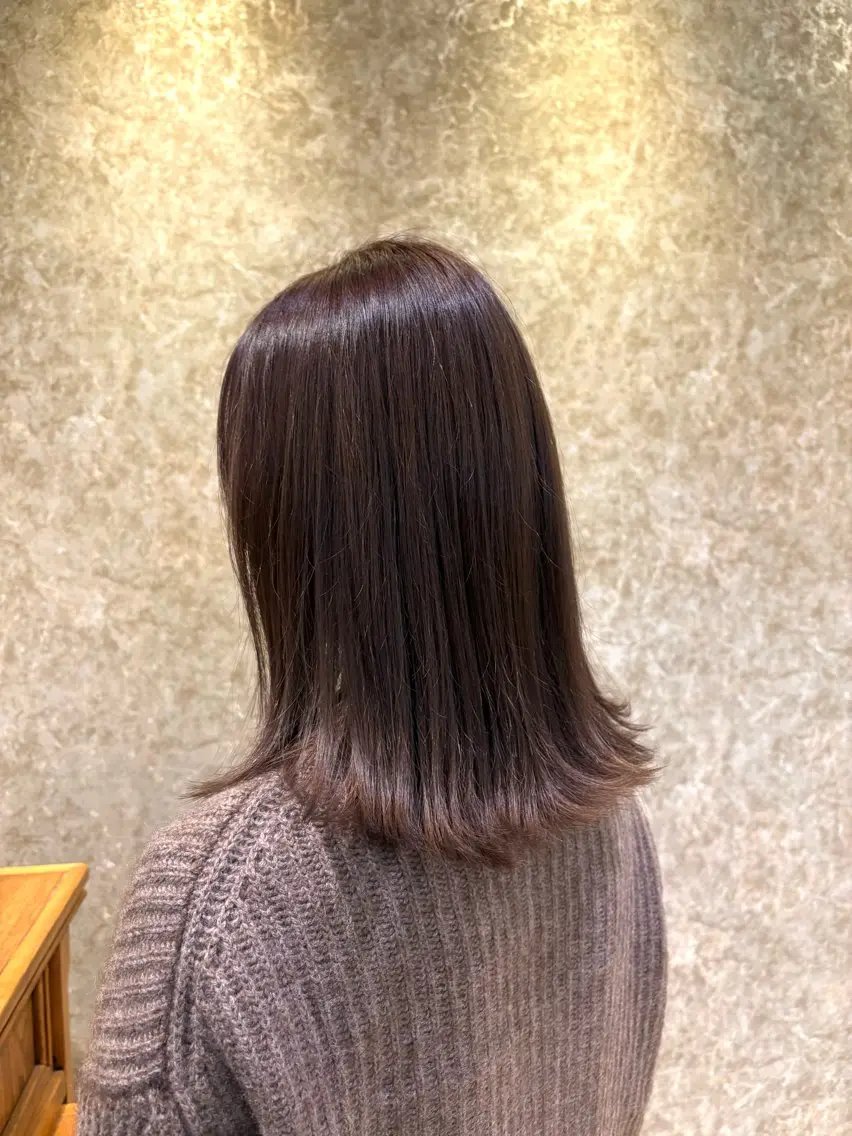 ミディアム カラー ベージュカラー アベ ミスズのヘアスタイル