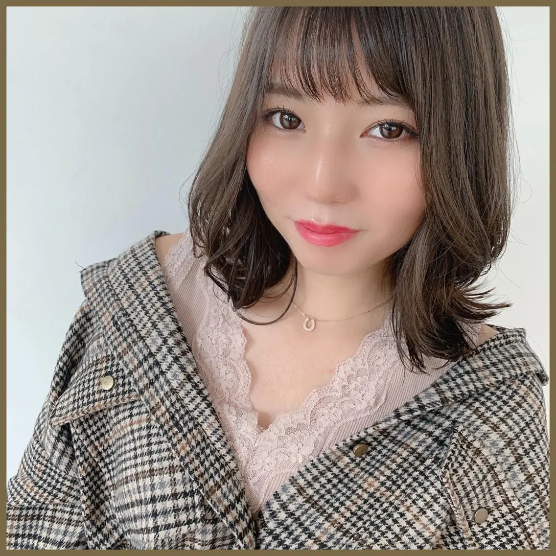 セミロング 澤村 志織のヘアスタイル