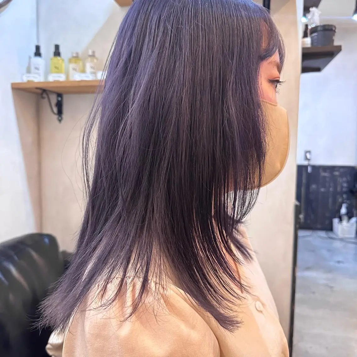 セミロング カラー ブリーチ ラベンダーカラー Yuki☺︎パーマ レイヤーカットのヘアスタイル