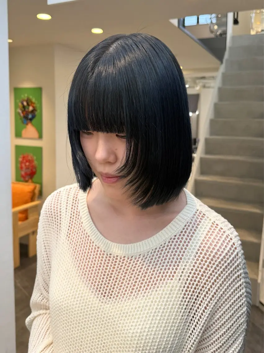 セミロング カラー ブルーカラー ヘアカラー ブリーチ・ダブルカラ ー🪐✩serenaのヘアスタイル