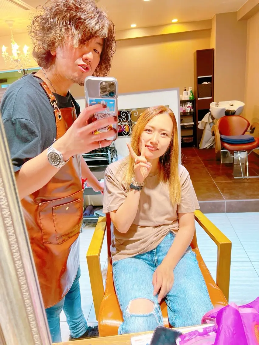 ロング カラー パーマ ハイライトカラー ハイライト 髪質改善 トリートメント 縮毛矯正 Refuge by produceのヘアスタイル