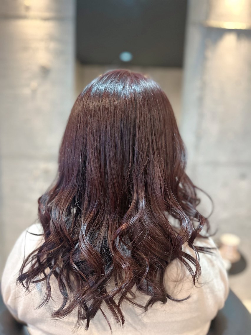 カラー ピンクカラー レッドカラー I’llまぃまぃ 南吹田️のヘアスタイル