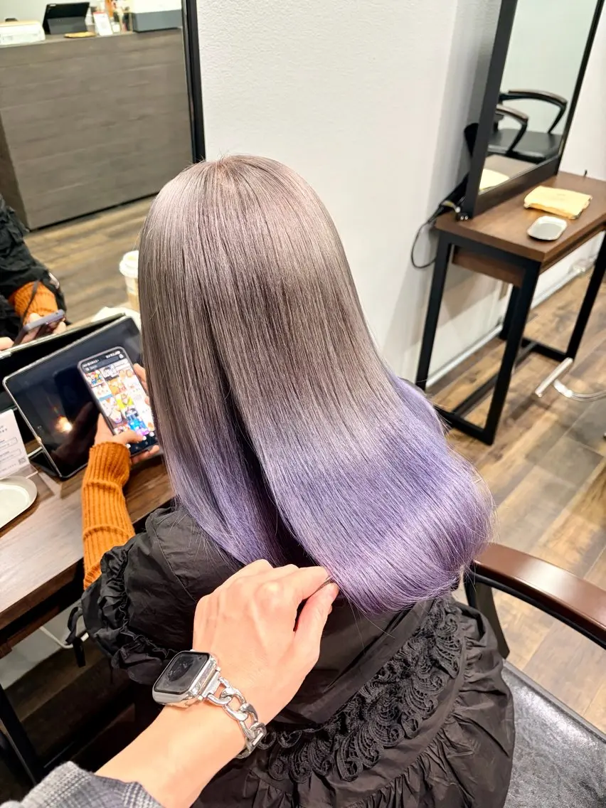 セミロング カラー ブリーチ 透明感カラー グラデーションカラー ハイトーンカラー ラベンダーカラー ヘアカラー トリートメント 🆕ブリーチ髪質改善 🆕デザインカラーのヘアスタイル