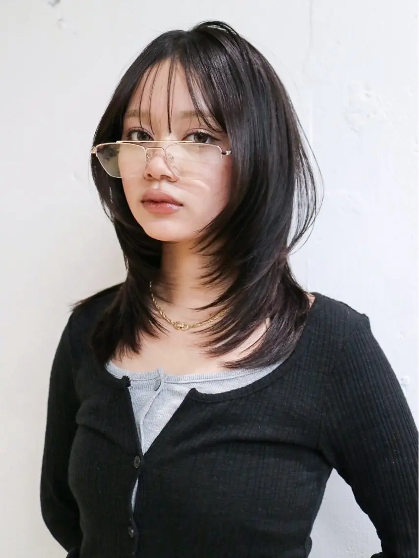 セミロング 手塚 心優のヘアスタイル