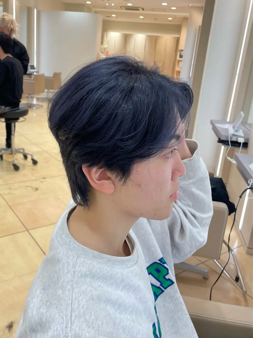 メンズ センターパート メンズ韓国風 三富 陽菜のヘアスタイル