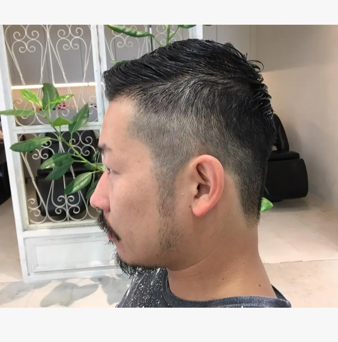 ショート メンズ フェードカット 刈り上げ 鈴木 翔梧のヘアスタイル
